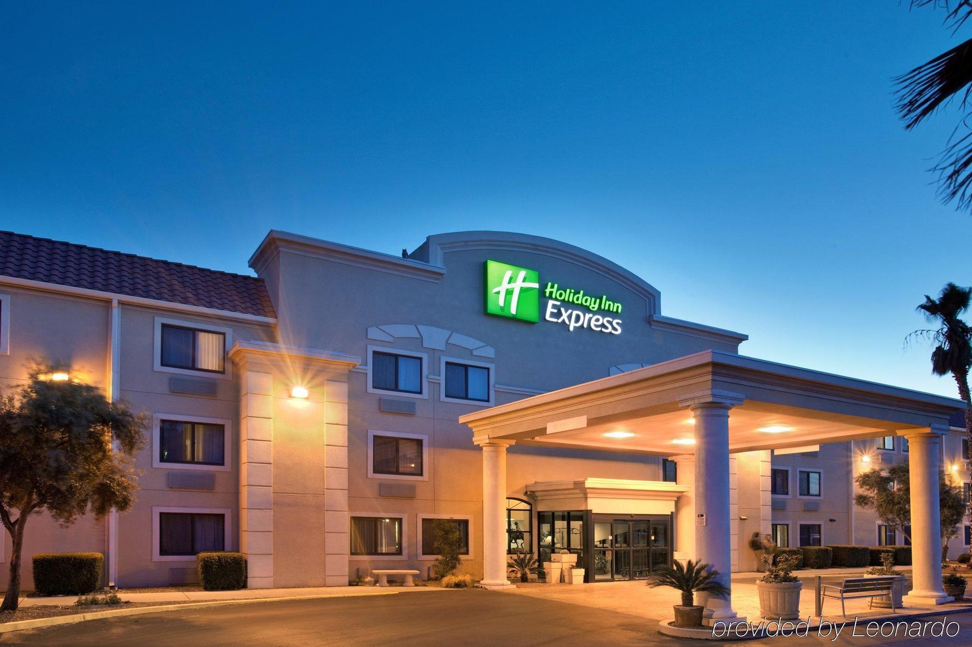Holiday Inn Express Tucson-Airport, An Ihg Hotel Exterior photo